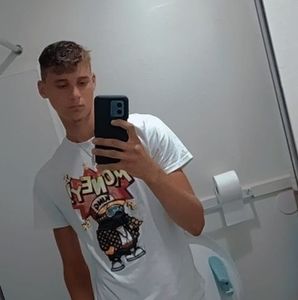 Meet your Posher, Connor